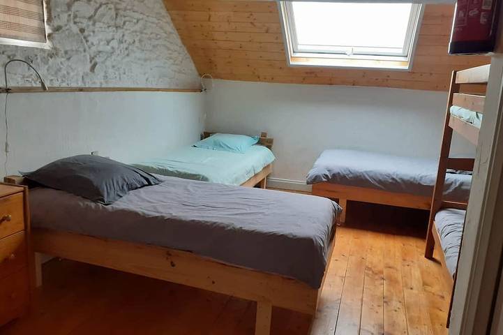 Gîte pour 12 personnes, avec jardin ainsi que piscine et terrasse à Beaulieu-sur-Layon - 3