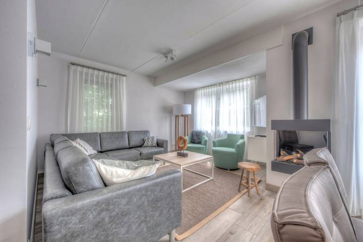 Ferienhaus für 8 Personen, mit Balkon/Terrasse und Balkon sowie Terrasse und Garten in Koudekerke - 2
