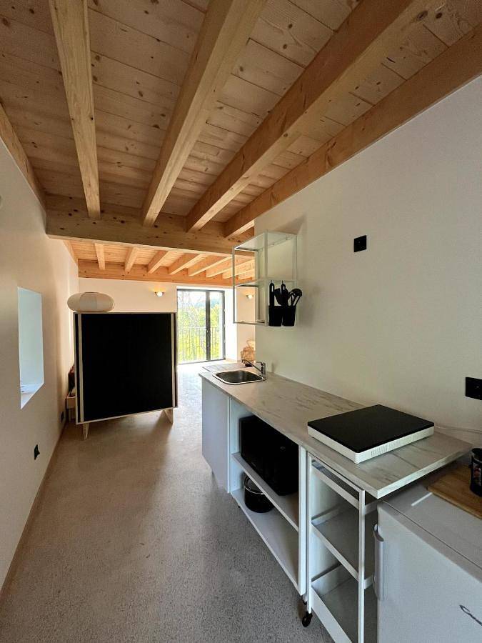 Gîte pour 2 personnes, avec terrasse à Ceyzérieu - 4