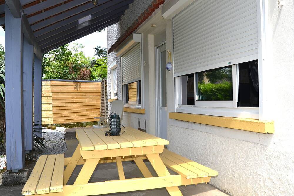 Gîte l'ancienne Epicerie Meyronne 3* in Meyronne, Parc Naturel Régional des Causses du Quercy