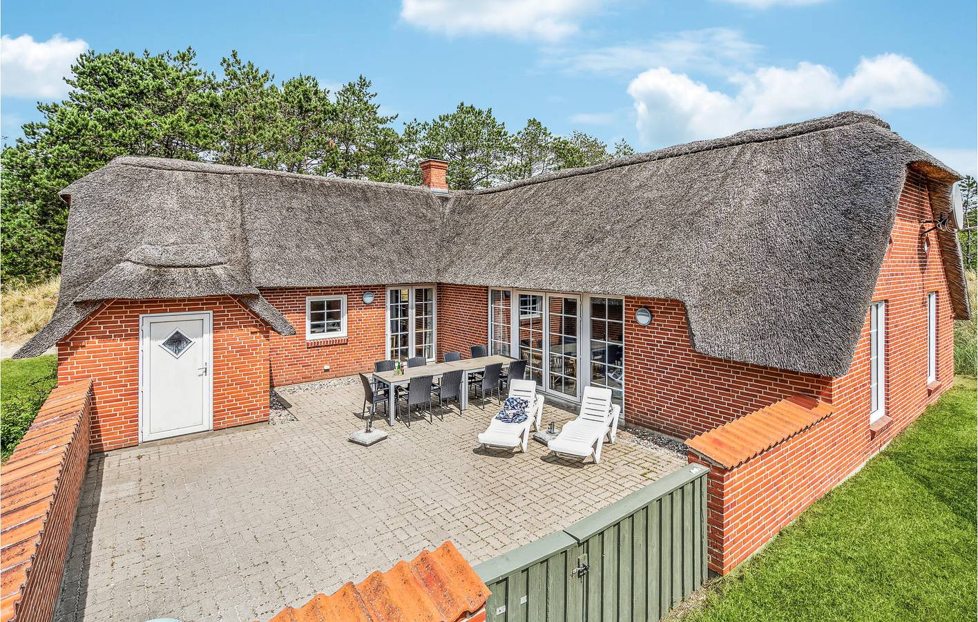 Ferienhaus für 12 Personen mit Terrasse in Sønderstrand, Tagholm