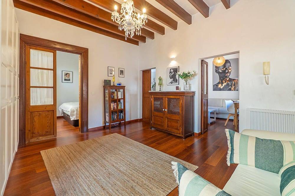 Awesome home in Andratx with Wi-Fi in Andratx, West Majorca