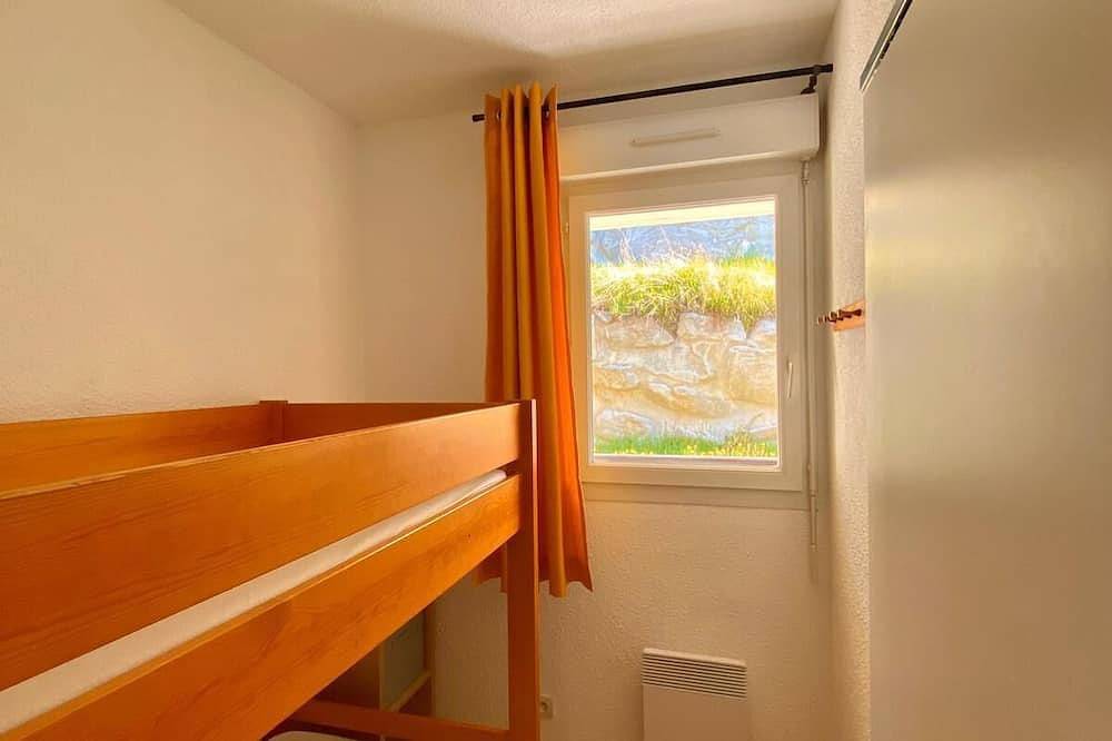 Appartement entier, Studio  4 personnes in Font-Romeu-Odeillo-Via, Parc naturel régional des Pyrénées catalanes