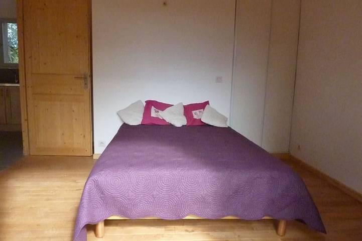 Gîte pour 3 personnes, avec piscine ainsi que jardin et terrasse à Assas (Hérault) - 2