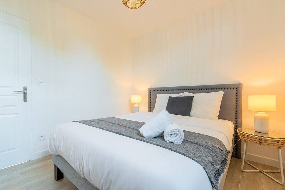 Entire apartment, Marcq en Baroeul two-bedroom bright and equipped in Marcq-en-Barœul, Lille region