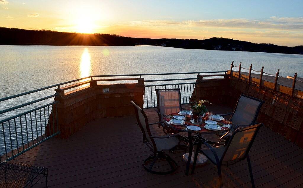 Vacation House for 10 Guests in Ozark Mountains, Lake of the Ozarks