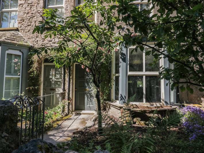 Cottage for 8 people, with Garden in Lancashire