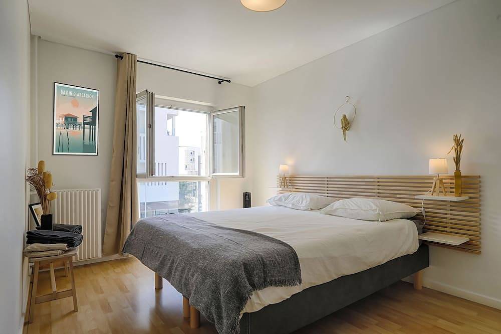 Entire apartment, Agréable Appartement Idéalement Situé au Pied du Tramway in Le Bouscat, Bordeaux region