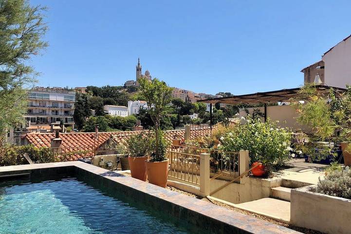 Charmantes Haus mit Pool & traumhafter Aussicht – Marseille Endoume in Marseille, Marseille und Umgebung