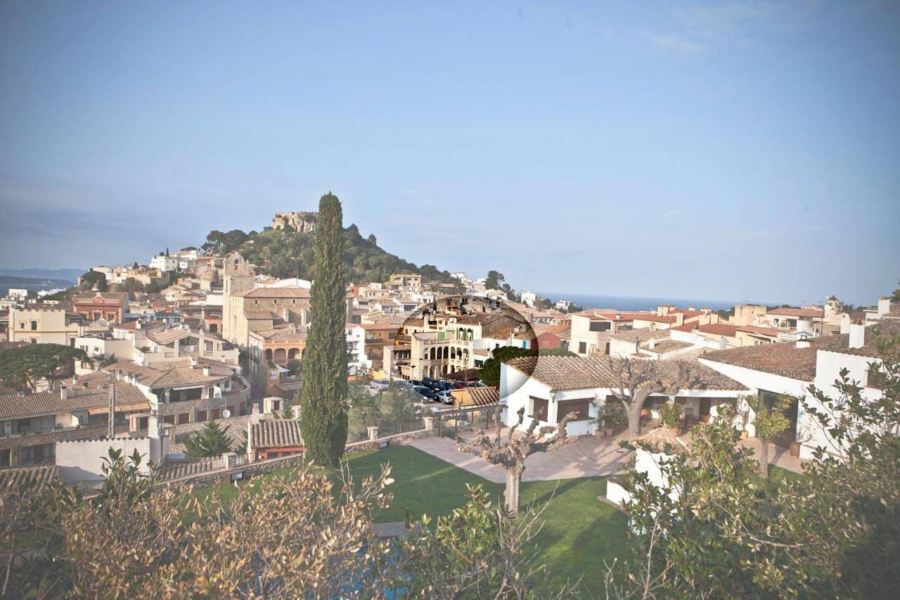 Hostalet dels Indians in Centre Begur, Begur
