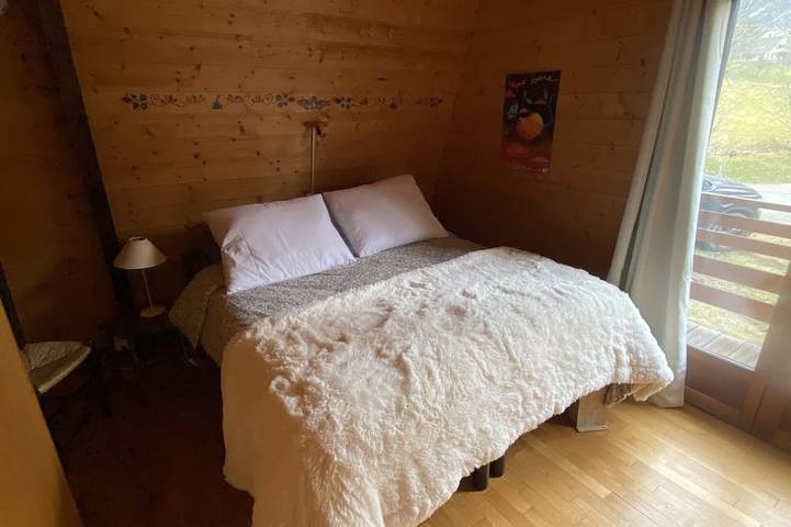Gîte pour 6 personnes, avec Balcon ainsi que Jacuzzi et Jardin dans Office De Tourisme De Correncon En Vercors - 2