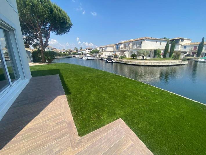 Villa pour 6 personnes, avec Balcon et Terrasse ainsi que Jardin et Piscine à Aigues-Mortes - 4