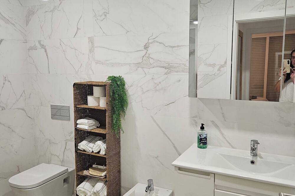 Apartamento entero, Me&You Apartment in Sesimbra , 300 mts from the beach with free parking. in Praia do Ouro, Sesimbra