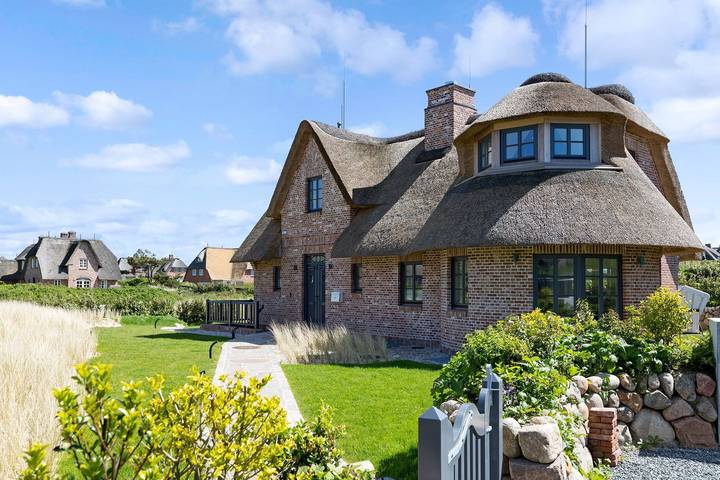 Ferienhaus für 8 Personen, mit Terrasse und Garten sowie Sauna und Ausblick