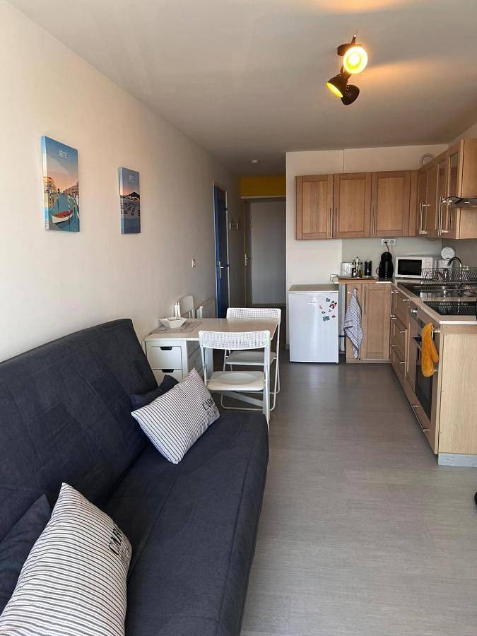 Appartement entier, Appartement T3 Vue Mer La Corniche Sète in Sète, Côte méditerranéenne (France)