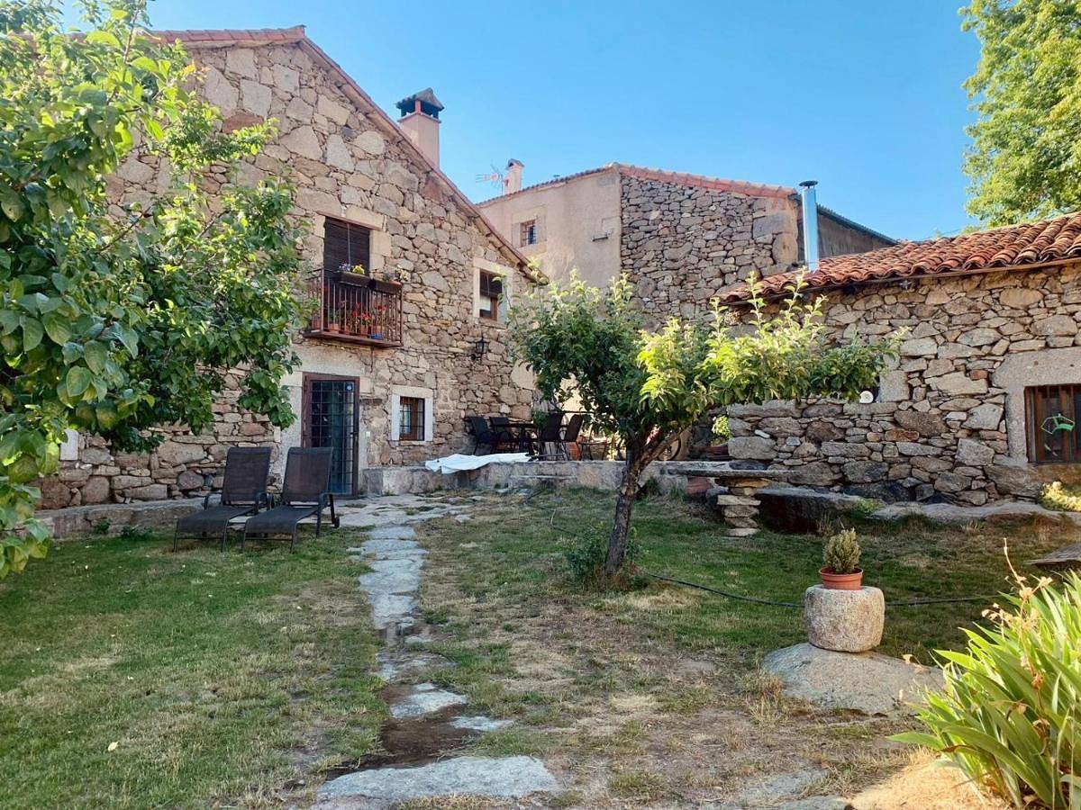 Three-Bedroom Townhouse in Navarredonda de Gredos, Provincia de Ávila