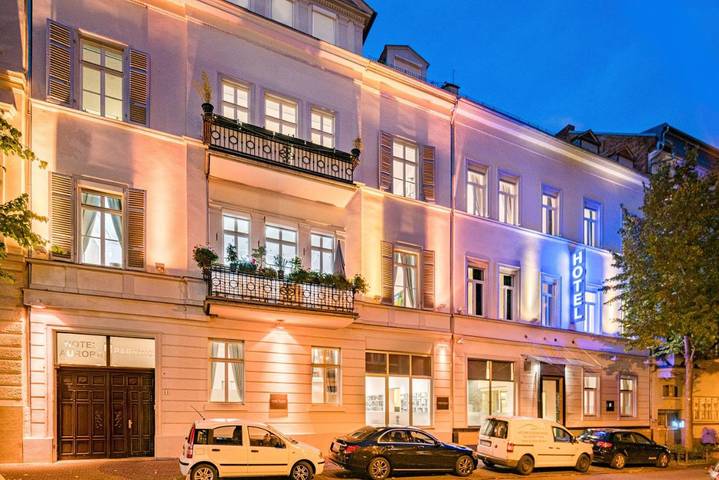 Hotel für 2 Personen, mit Ausblick und Garten, mit Haustier in Wiesbaden - 4