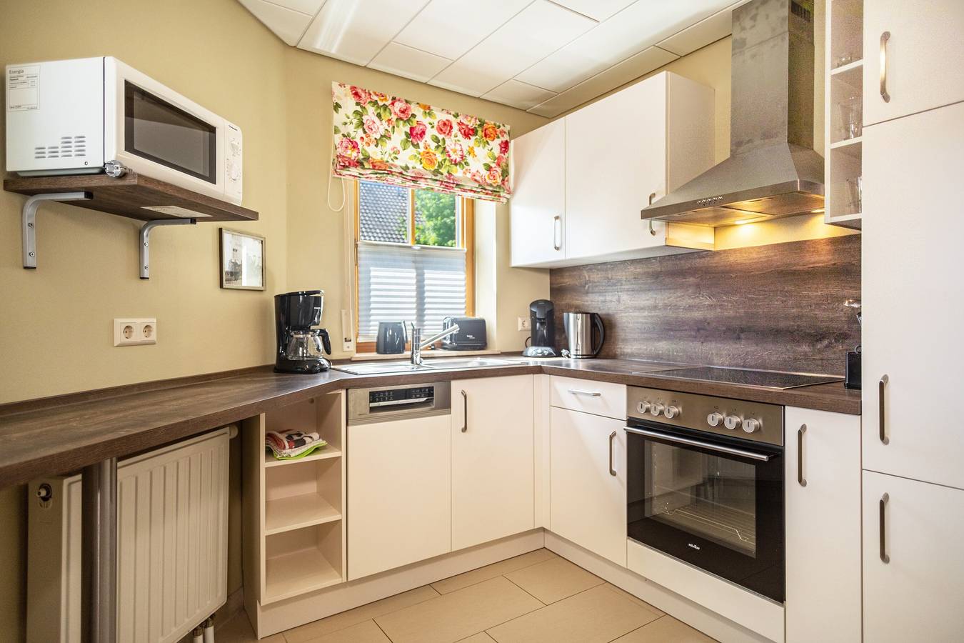 Entire apartment, Cosy Vacation Apartment 3 on "Trostelhof" with Balcony in Neufrach, Salem