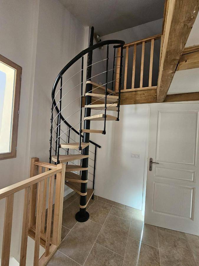 Gîte pour 6 personnes, avec vue dans Office de Tourisme de Castellane - 2