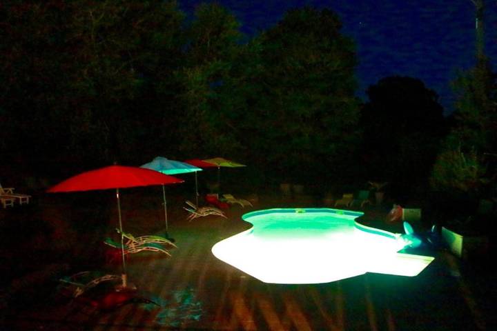 Location de vacances pour 6 personnes, avec jardin ainsi que vue et piscine à Le Buisson-de-Cadouin - 3