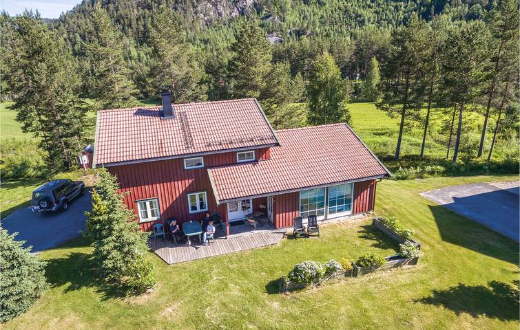 Vakantiehuis voor 10 personen, with terras and sauna as well as uitzicht op het meer and zwembad, met huisdier - 1
