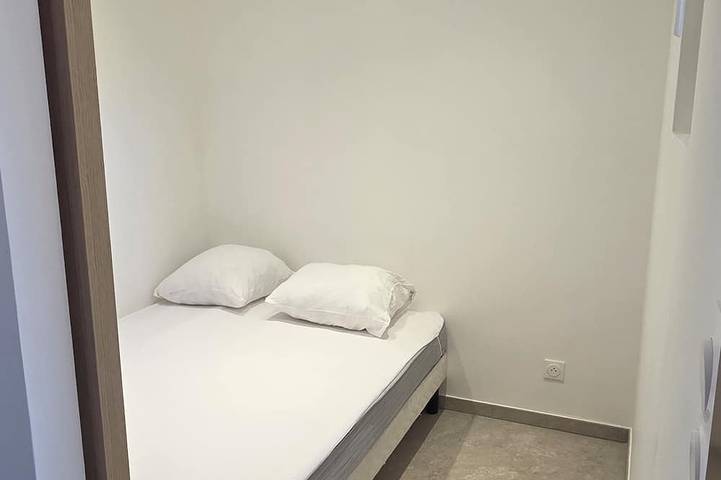 Appartamento intero, One-bedroom apartment right on the water, 5 minutes from St. Florent. in Patrimonio Francia, Calvi e dintorni