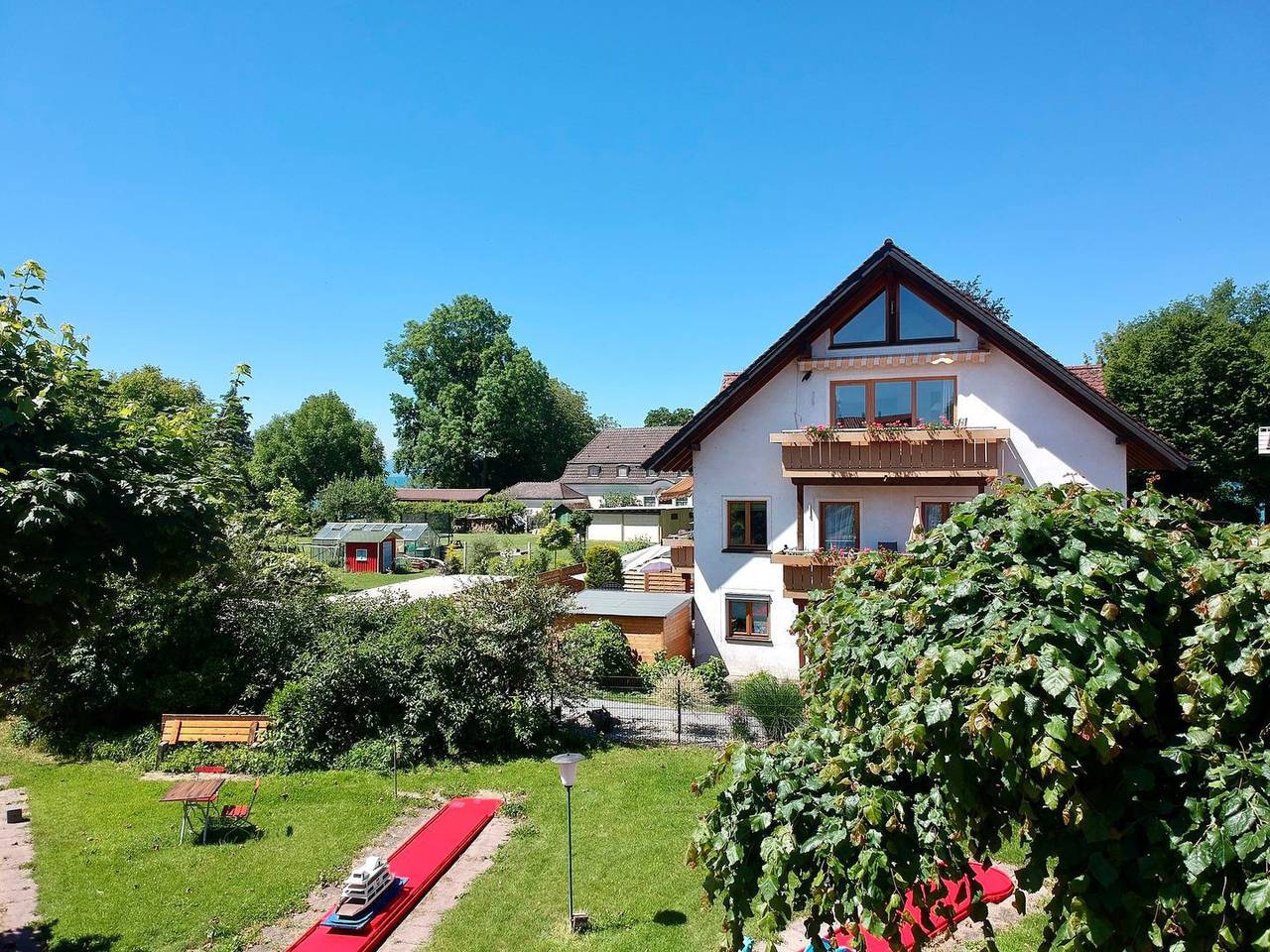 Ganze Wohnung, Ferienwohnung Kuprella 1 - mit Liegewiese und privatem Seezugang in Nonnenhorn in Nonnenhorn, Bayerisch Schwaben