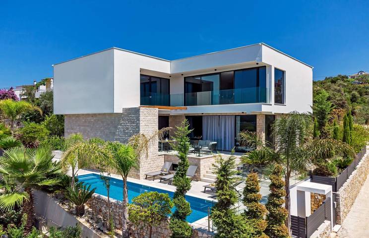 Villa pour 8 personnes, avec balcon dans Šolta