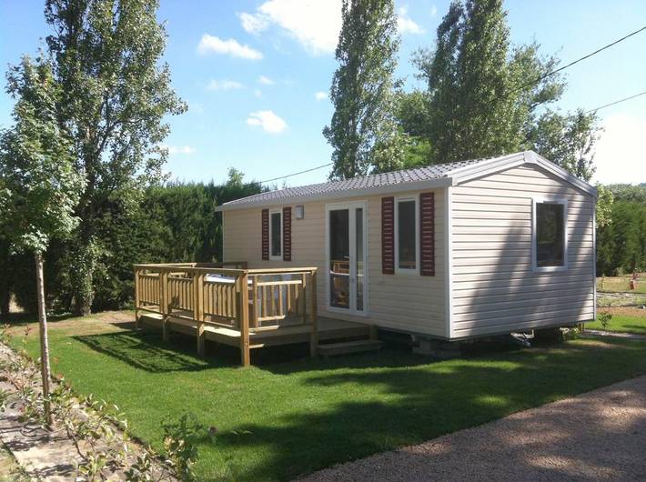 Location de vacances pour 8 personnes, avec jardin ainsi que bassin pour enfant et piscine à Condrieu - 4