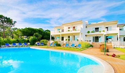 Villa for 42 Guests in Albufeira, Algarve, Picture 4