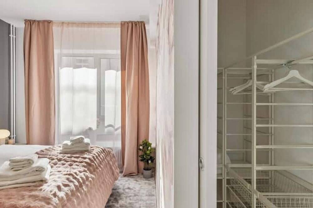 Old Town Penthouse Maisonette | Private Rooftop in Zurich, District de Zurich