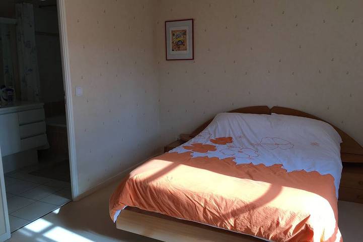 Schönes Haus mit großem Garten in der Nähe von Disneyland in Bussy-Saint-Georges, Seine-et-Marne