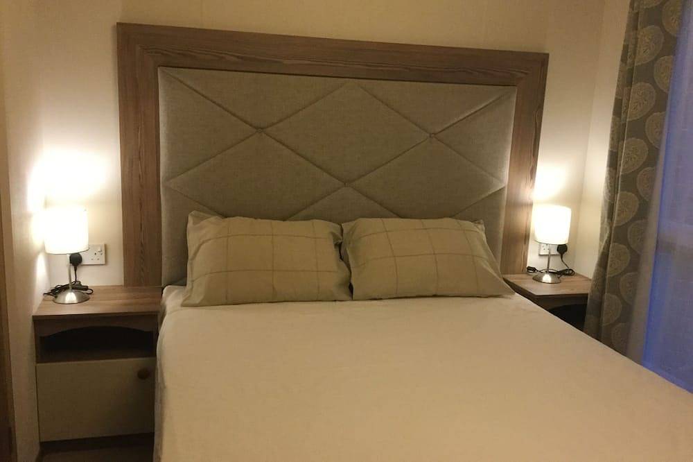 Family & Pet Friendly Park Home in in Stratford upon Avon near to the Cotswolds in Stratford upon Avon, Warwickshire