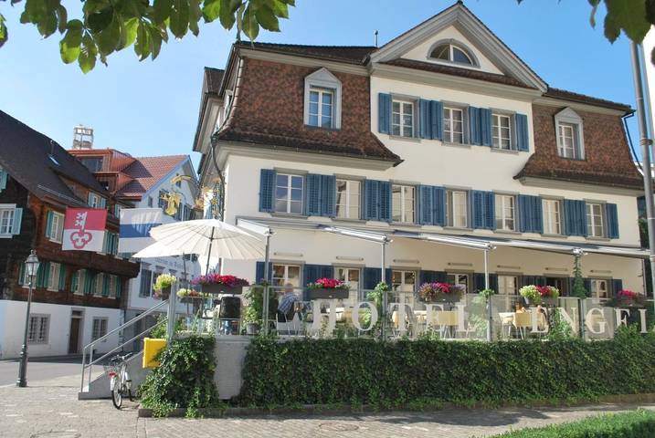 Hôtel pour 2 personnes, avec terrasse et vue, animaux acceptés à Stans (Nidwalden)