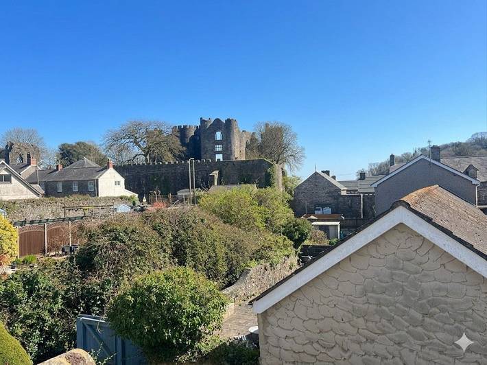 Cottage for 5 people, with garden, child-friendly in Laugharne