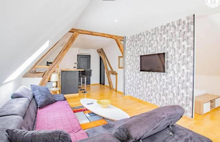 Gîte pour 3 personnes, avec Terrasse et Jardin ainsi que Piscine et Vue à La Chapelle-Saint-Sauveur - 3