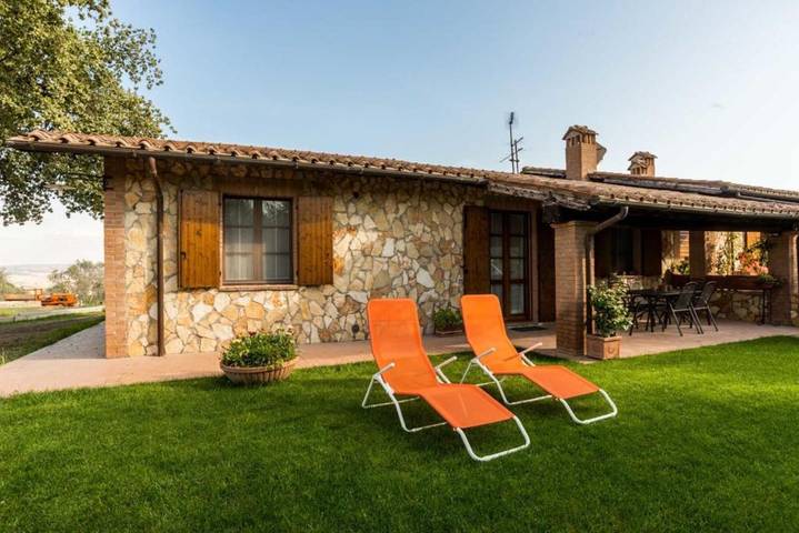 Gîte pour 3 personnes, avec jardin et vue, animaux acceptés à San Quirico d'Orcia - 2