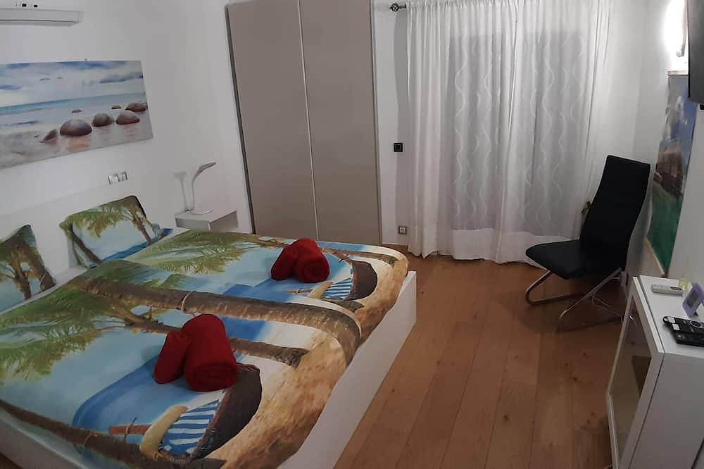 Ganze Wohnung, 30m zum Strand und Pool!Direkt an der Cala Gran! Privater Strandzugang! 1-4Pers. in Cala d'Or, Santanyí