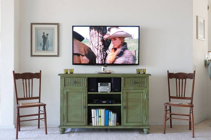 Vacation rental for 6 people, with pool and hot tub as well as yard in Estero