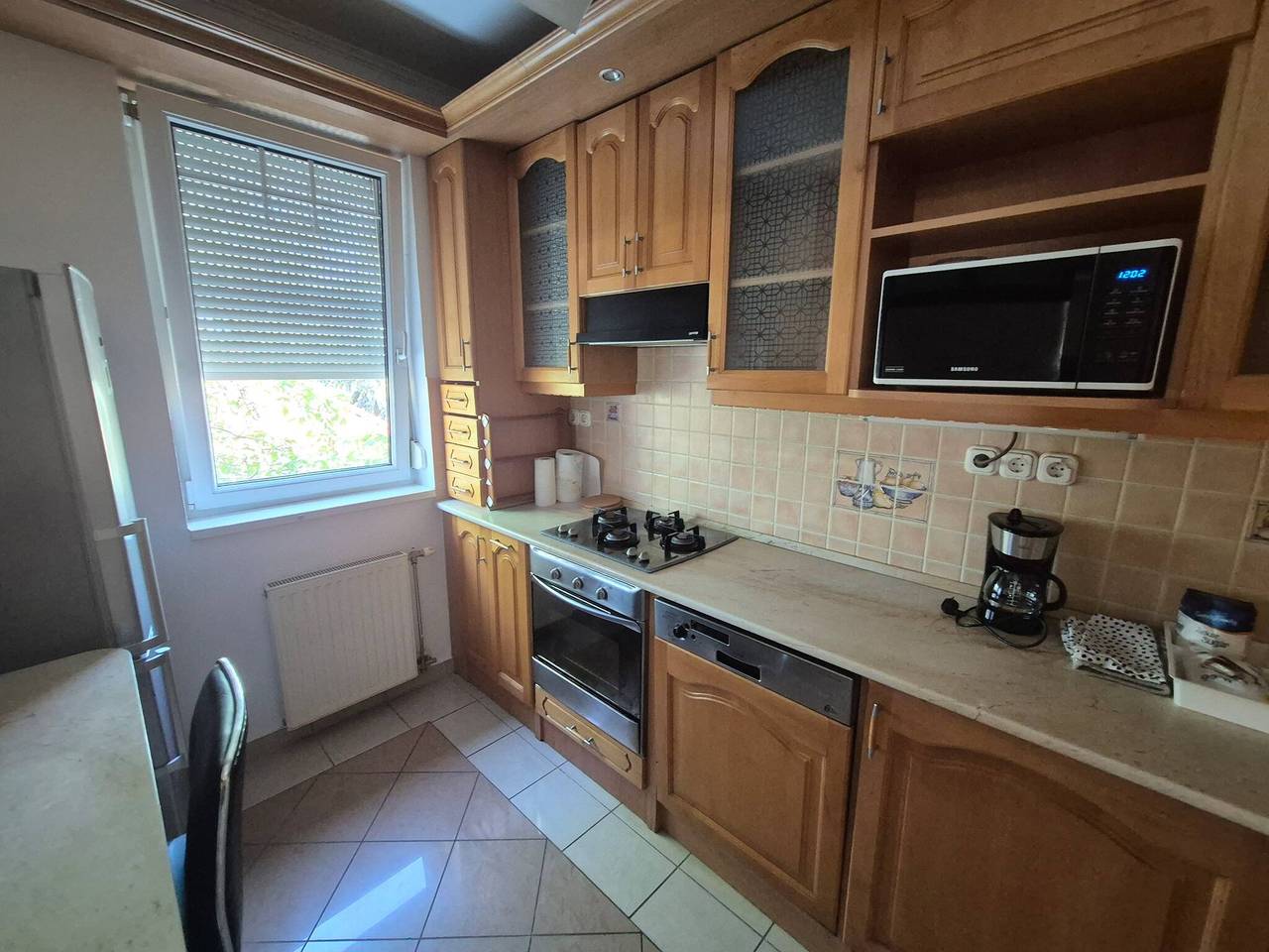 Geheel appartement, Mathias, a Spacious 2-Bedroom Apartment with 2 Bathrooms & Private Parking in Kecskemét, Kecskeméti District
