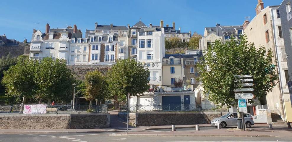 Gîte pour 4 personnes, avec Vue dans Office De Tourisme De Granville Terre Et Mer