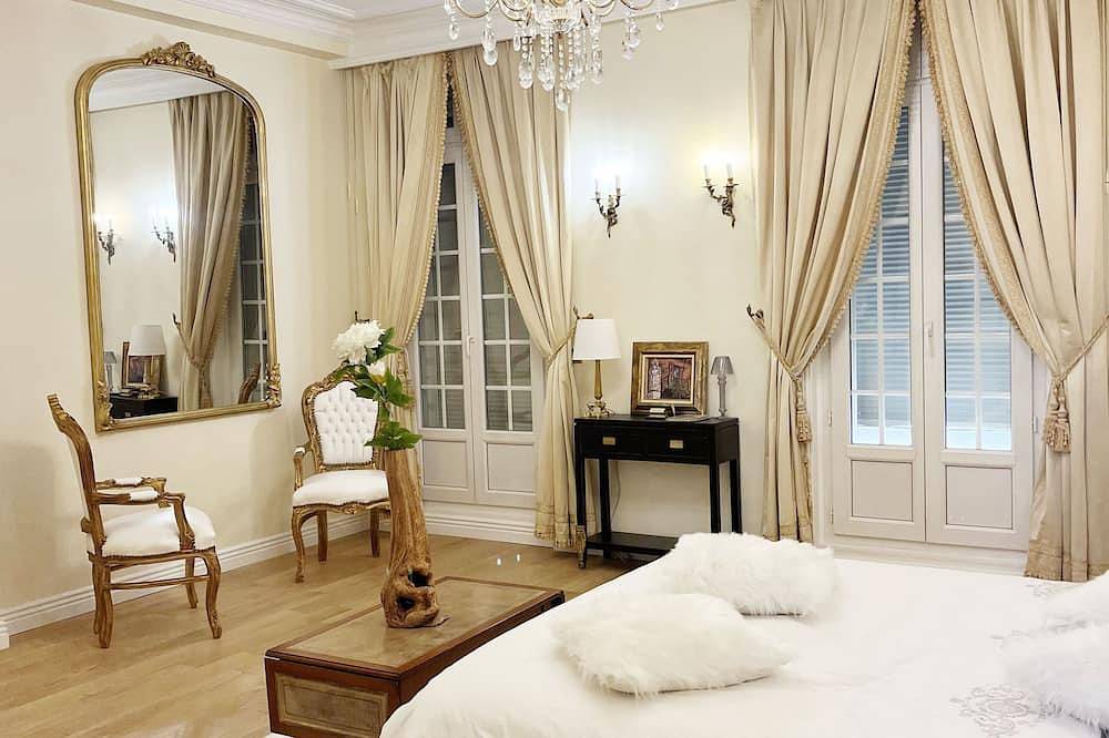 Villa Swimming pool, Sauna 9mn from Paris,10mn Versailles For The Olympic Games in Le Vésinet, Yvelines