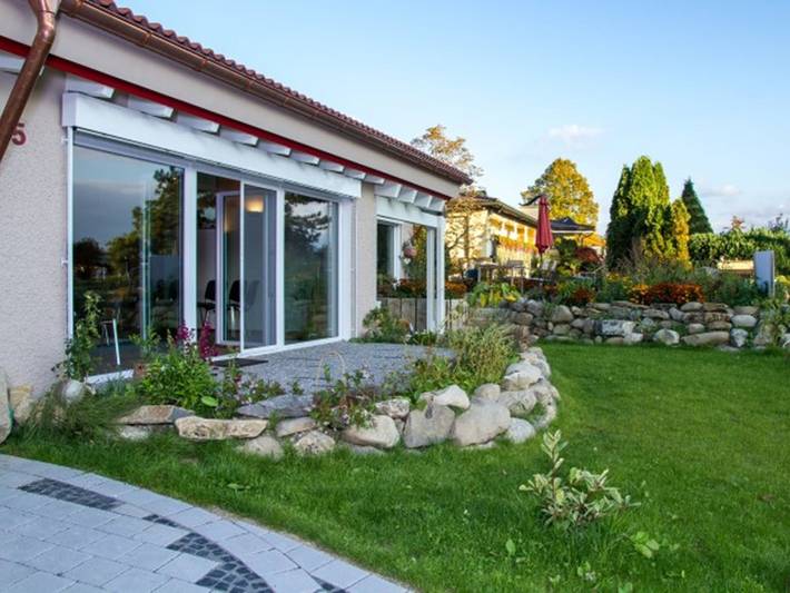 Ferienwohnung, mit Balkon/Terrasse und Terrasse sowie Garten in Landkreis Lindau - 2