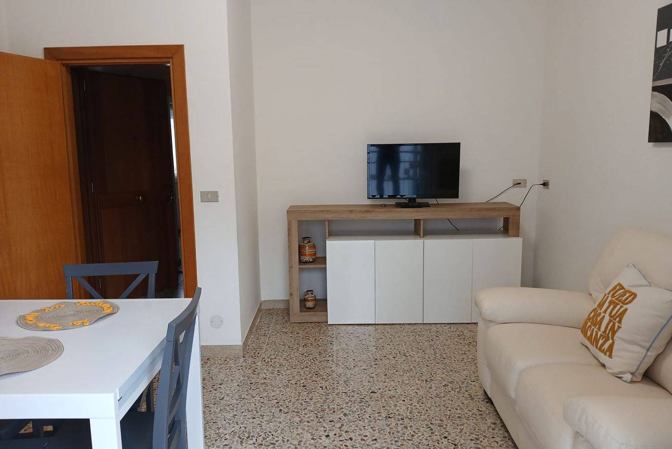 Appartement entier, Appartement de vacances pour 4 personnes avec balcon/terrasse in Cervia, Province de Ravenne