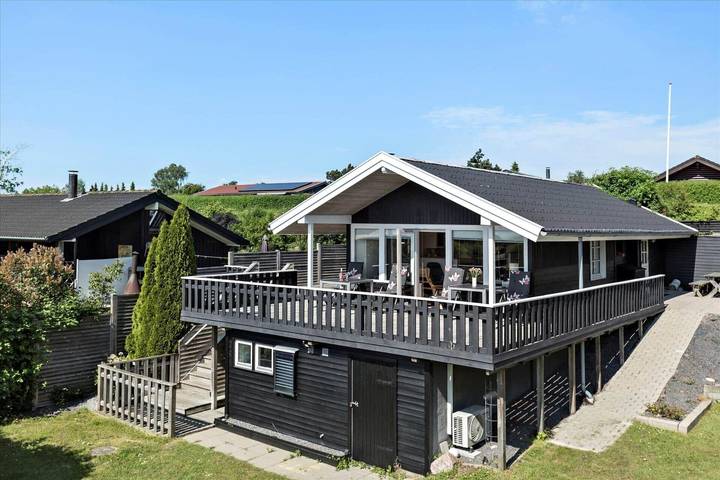 Ferienhaus für 4 Personen, mit Terrasse in Næsby Strand Seeland