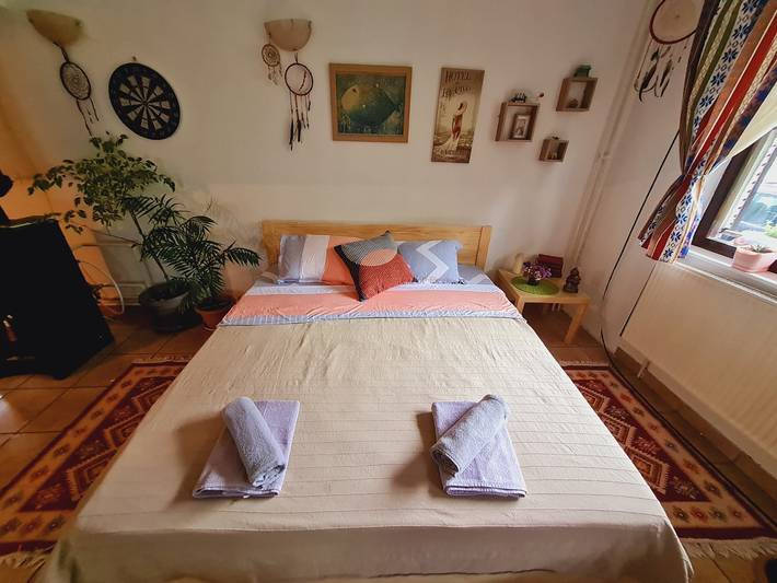 Gîte pour 5 personnes, avec Balcon ainsi que Terrasse et Jardin à Skopje