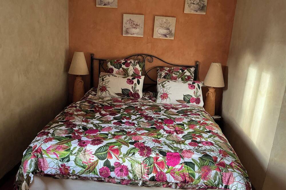 Entire apartment, Saint Jean cap Ferrat: Between the port and the beach in Paloma Beach, Saint-Jean-Cap-Ferrat