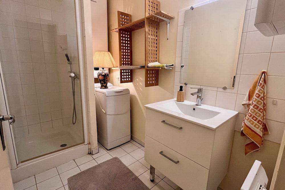 Entire apartment, Appartement minimaliste et cozy in Cajarc, Causses du Quercy Regional Nature Park