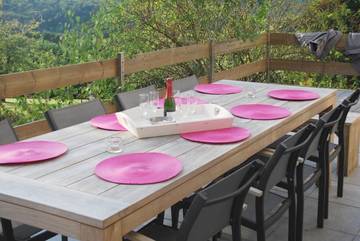 Gîte pour 10 personnes, avec terrasse et jardin dans Solwaster
