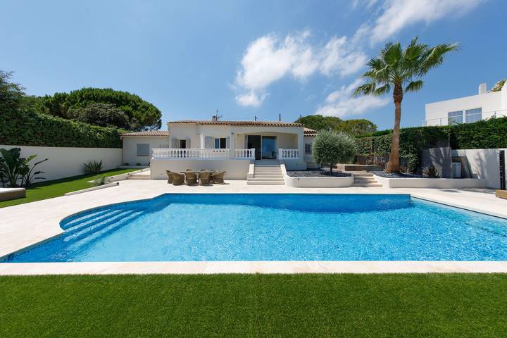 Maison de vacances pour 8 personnes, avec jardin et piscine, adapté aux familles à Antibes